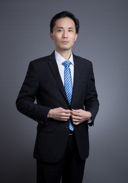 巨一铭