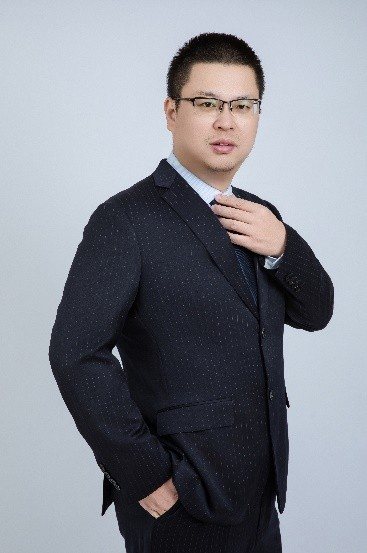 邱尉宁