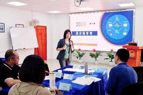 授课照片