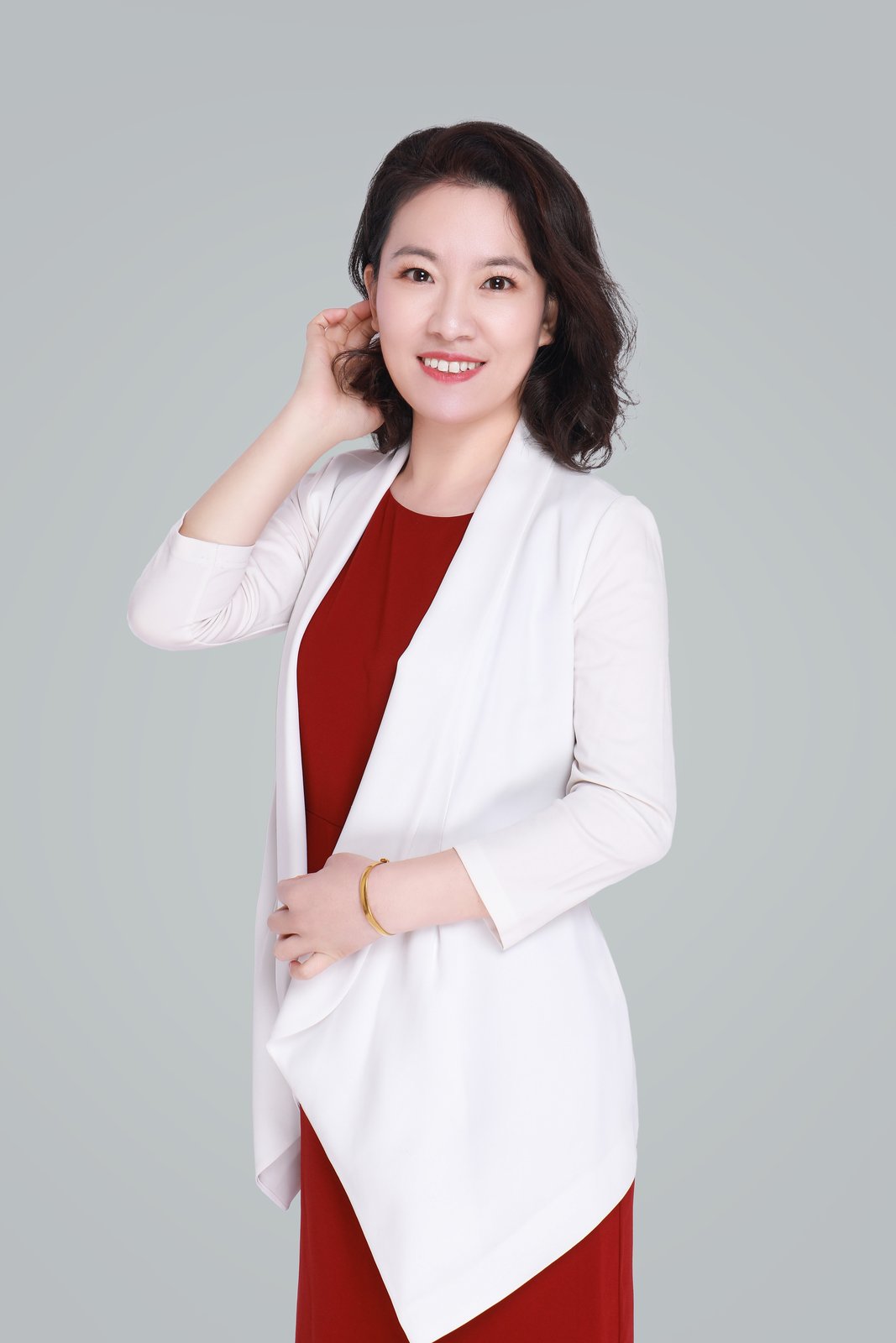冯晓琴老师形象照