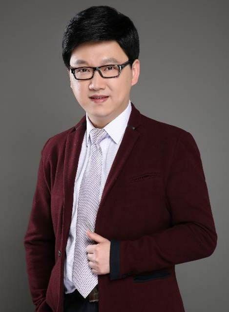 傅强老师形象照