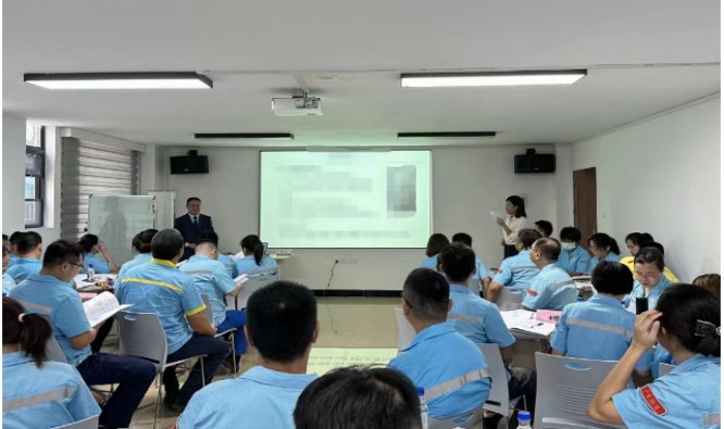 授课照片