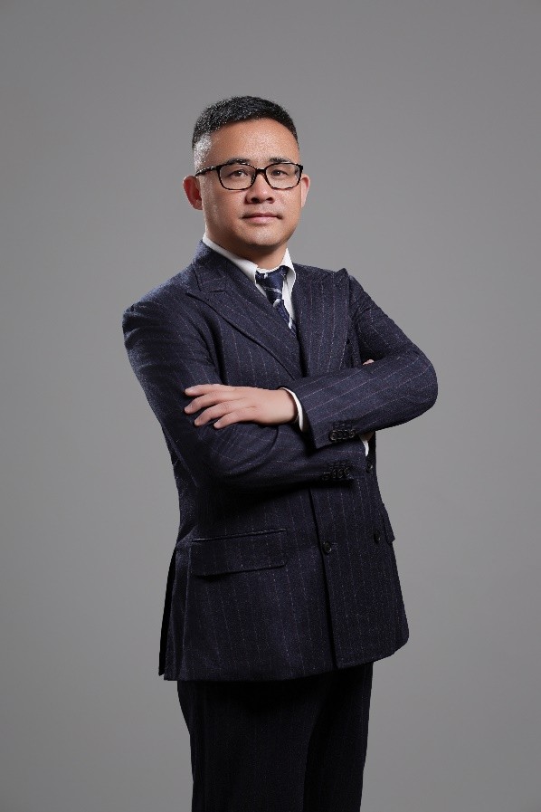 刘松老师形象照