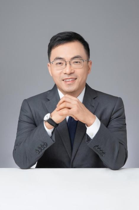 刘影老师形象照
