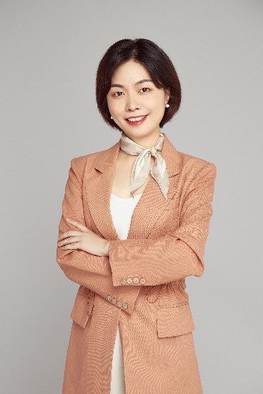 李颖老师形象照