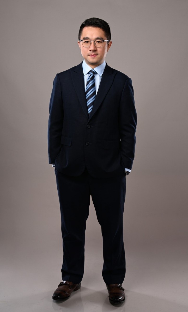 李智航老师形象照