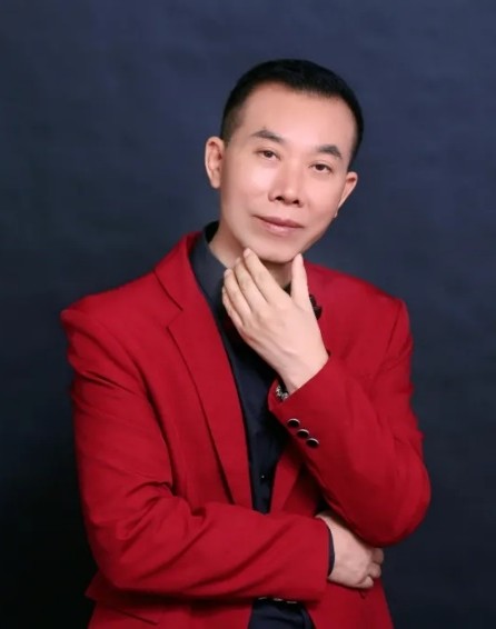 罗开位老师形象照