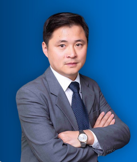 任文建老师形象照