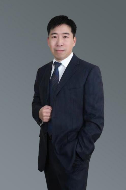 王善老师形象照