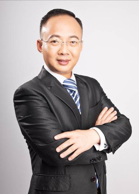 吴东翰老师形象照