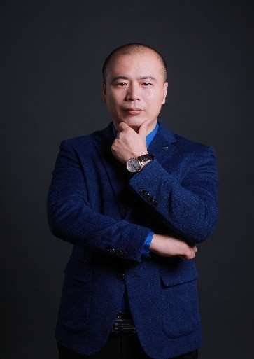 吴湘洪老师形象照