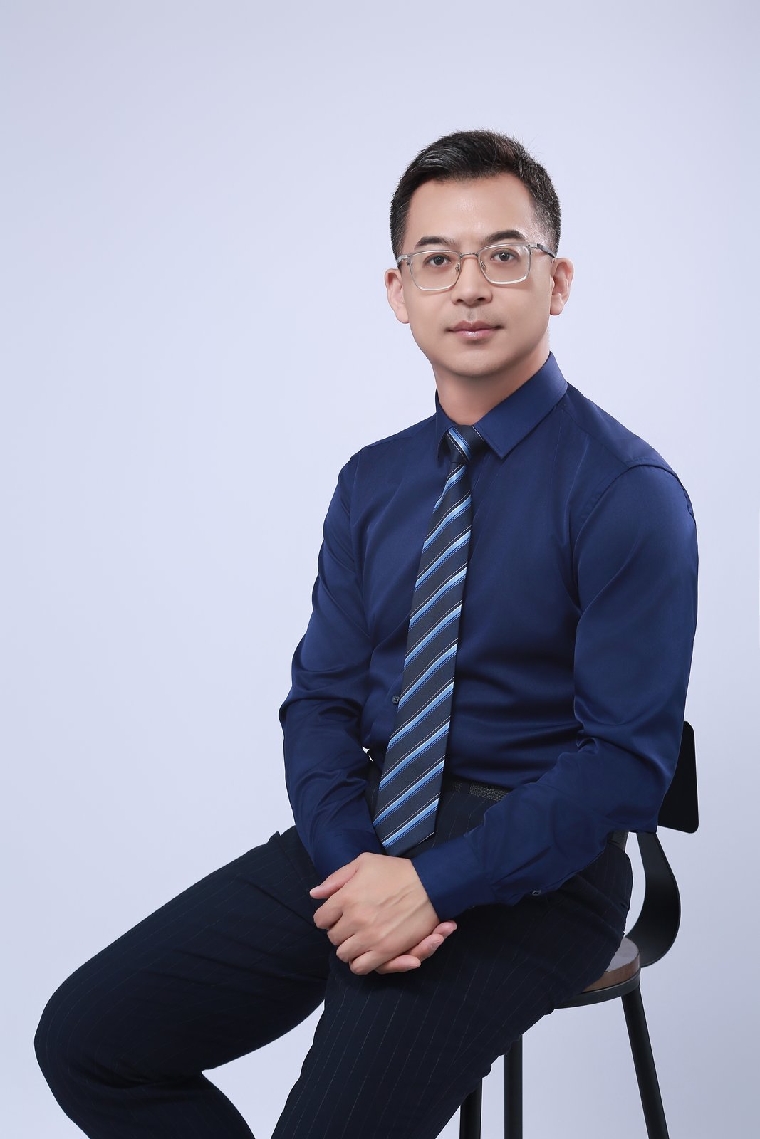 杨楠老师形象照