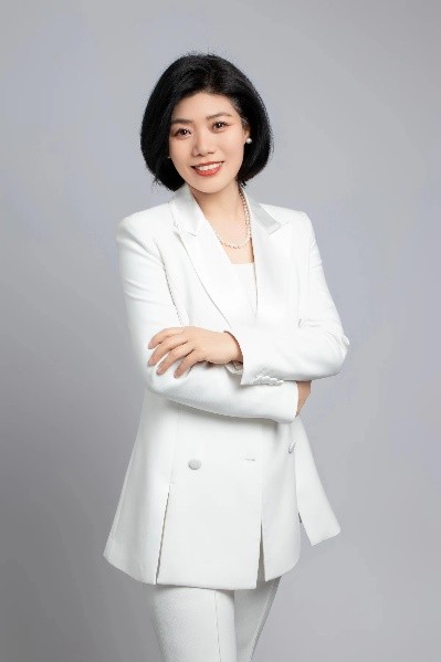 严红艳老师形象照