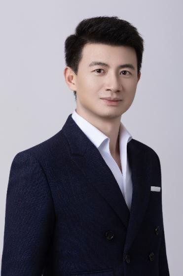 易云帆老师形象照
