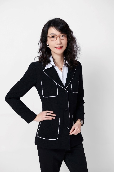 张楠老师形象照