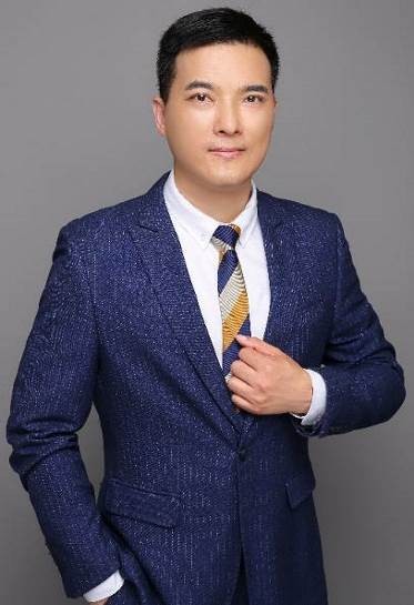 张玺老师形象照