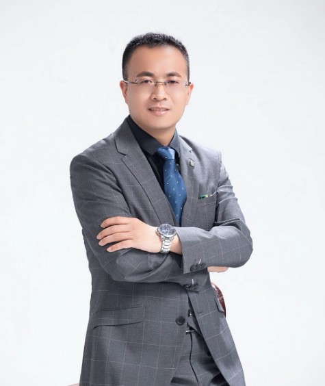 赵泊瑜老师形象照
