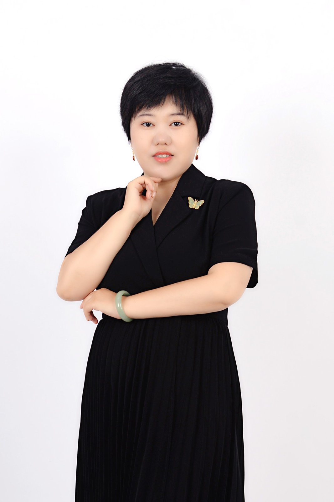 赵语桐老师形象照