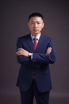 朱小东老师形象照
