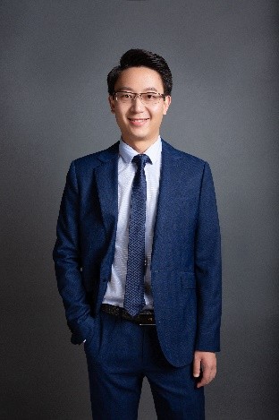 祖维龙老师形象照