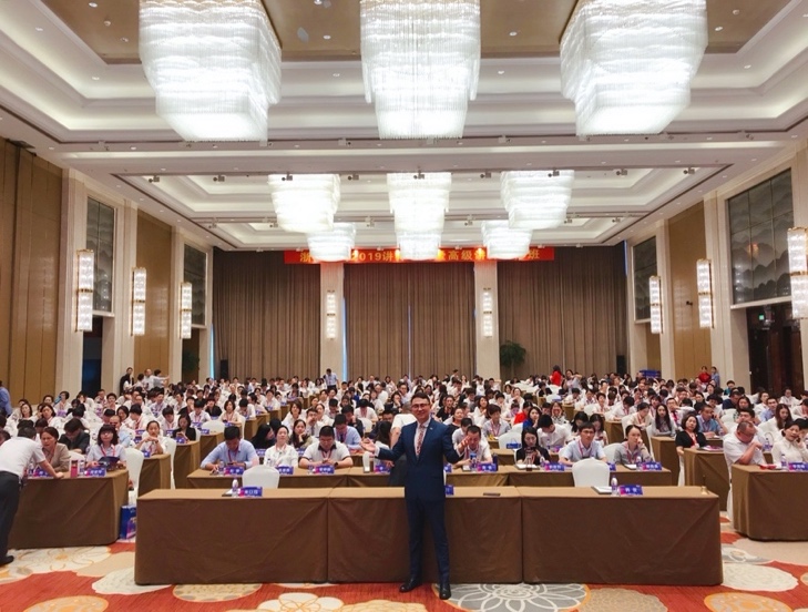 顾宇授课-大众点评《提升演讲魅力的技巧》