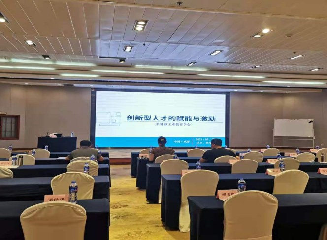 胡军令老师授课现场