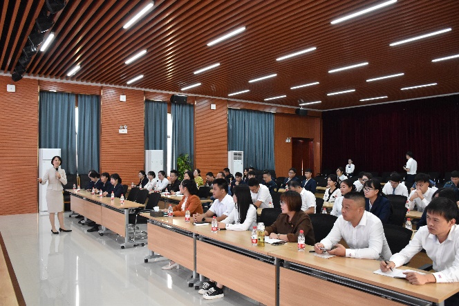 纪菲授课-广东省广业培训学院《商务礼仪》
