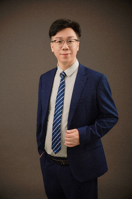 王学兵老师形象照
