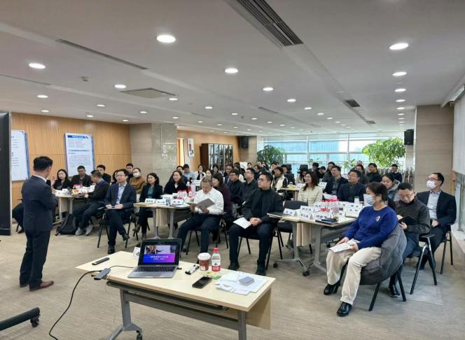 占力冲授课-江苏省国际信托有限责任公司《结构性思维与工作汇报》